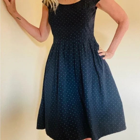 eshakti | Dresses | Eshakti Swing Dress Size 6 Navy With Green Polka Dots 0  Cotton | Poshmark